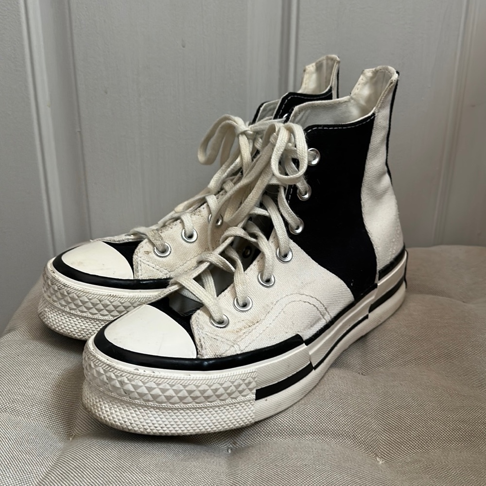 Black and white platform converse size 4